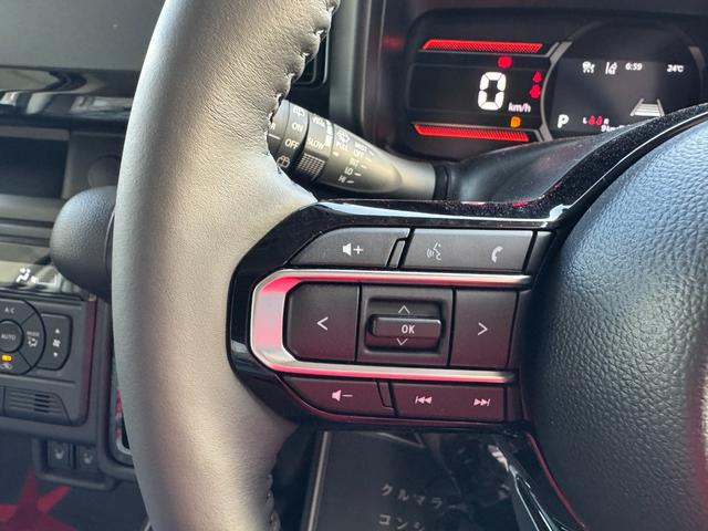 スペーシアギア ハイブリッドＸＺ　届出済未使用車　両側電動スライドドア　衝突被害軽減ブレーキ　コーナーセンサー　スマートキー　アダクティブクルーズコントロール　シートヒーター　ＬＥＤヘッドライト　ルーフレール　アルミホイール（16枚目）