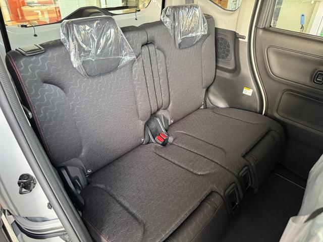 スペーシアギア ハイブリッドＸＺ　届出済未使用車　両側電動スライドドア　衝突被害軽減ブレーキ　コーナーセンサー　スマートキー　アダクティブクルーズコントロール　シートヒーター　ＬＥＤヘッドライト　ルーフレール　アルミホイール（24枚目）