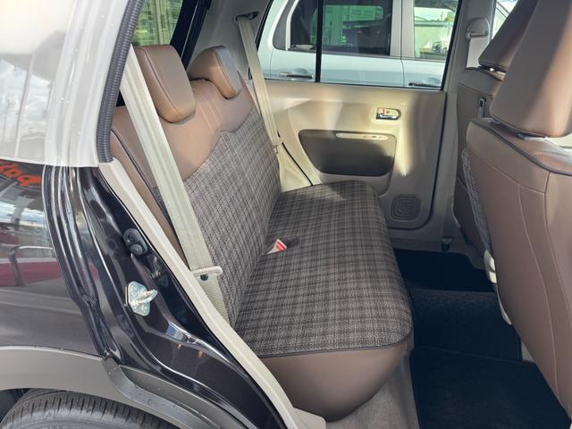 アルトラパンＬＣ Ｘ　届出済未使用車　衝突被害軽減ブレーキ　コーナーセンサー　スマートキー　シートヒーター　アルミホイール　アイドリングストップ　ＬＥＤヘッドライト　電動格納ドアミラー　オートエアコン　パワーウインドウ（19枚目）