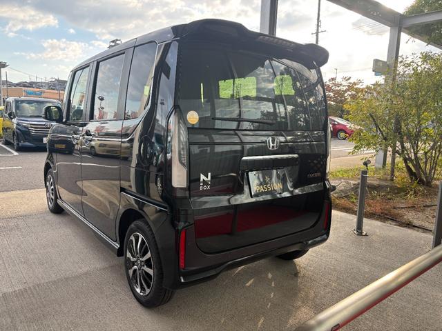 Ｎ－ＢＯＸ ベースグレード　届出済未使用車　片側電動スライドドア　衝突被害軽減ブレーキ　コーナーセンサー　アダクティブクルーズコントロール　アイドリングストップ　スマートキー　ＬＥＤヘッドライト　チップアップシート　バックカメラ（10枚目）