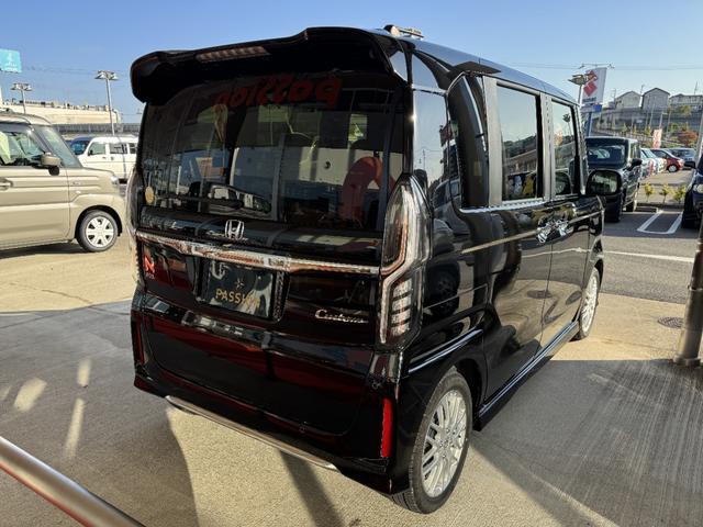 N-BOXカスタム Lターボ スタイル+ブラック 車検8年10月 両側電動スライドドア 衝突被害軽減ブレーキ コーナーセンサー スマートキー アイドリングストップ アダクティブクルーズコントロール LEDヘッドライト バックカメラ アルミホイール(7枚目)