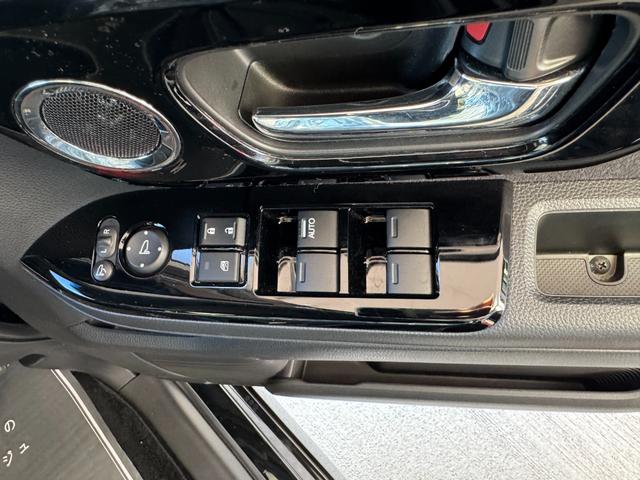 N-BOXカスタム Lターボ スタイル+ブラック 車検8年10月 両側電動スライドドア 衝突被害軽減ブレーキ コーナーセンサー スマートキー アイドリングストップ アダクティブクルーズコントロール LEDヘッドライト バックカメラ アルミホイール(19枚目)