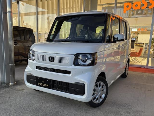 Ｎ－ＢＯＸ ベースグレード　届出済未使用車　片側電動スライドドア　衝突被害軽減ブレーキ　コーナーセンサー　アダクティブクルーズコントロール　アイドリングストップ　スマートキー　ＬＥＤヘッドライト　チップアップシート　バックカメラ（4枚目）