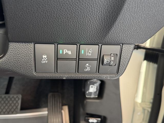 Ｎ－ＯＮＥ オリジナル　届出済未使用車　衝突被害軽減ブレーキ　コーナーセンサー　スマートキー　アダクティブクルーズコントロール　ＬＥＤヘッドライト　アイドリングストップ　バックカメラ　電動格納ドアミラー　パワーウインドウ（18枚目）