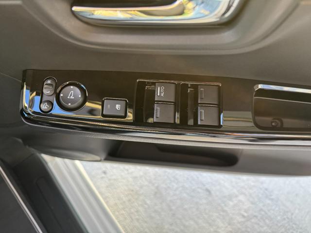 Ｎ－ＯＮＥ オリジナル　届出済未使用車　衝突被害軽減ブレーキ　コーナーセンサー　スマートキー　アダクティブクルーズコントロール　ＬＥＤヘッドライト　アイドリングストップ　バックカメラ　電動格納ドアミラー　パワーウインドウ（21枚目）