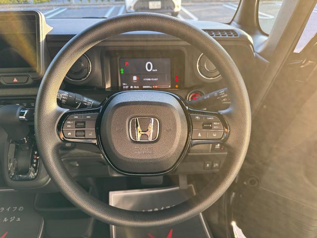 Ｎ－ＢＯＸカスタム ベースグレード　届出済未使用車　片側電動スライドドア　スマートキー　衝突被害軽減ブレーキ　アダプティブクルーズコントロール　アイドリングストップ　バックカメラ　シートヒーター　アルミホイール　ＬＥＤヘッドライト（15枚目）