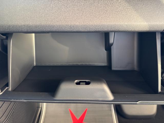 Ｎ－ＢＯＸカスタム ベースグレード　届出済未使用車　片側電動スライドドア　スマートキー　衝突被害軽減ブレーキ　アダプティブクルーズコントロール　アイドリングストップ　バックカメラ　シートヒーター　アルミホイール　ＬＥＤヘッドライト（20枚目）