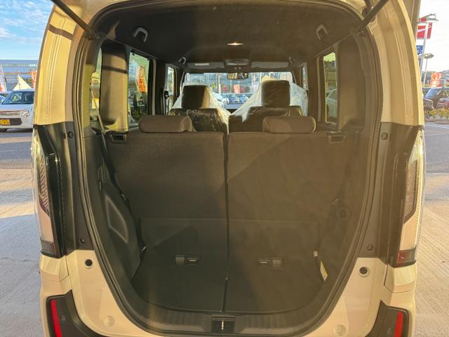 Ｎ－ＢＯＸカスタム ベースグレード　届出済未使用車　片側電動スライドドア　スマートキー　衝突被害軽減ブレーキ　アダプティブクルーズコントロール　アイドリングストップ　バックカメラ　シートヒーター　アルミホイール　ＬＥＤヘッドライト（11枚目）