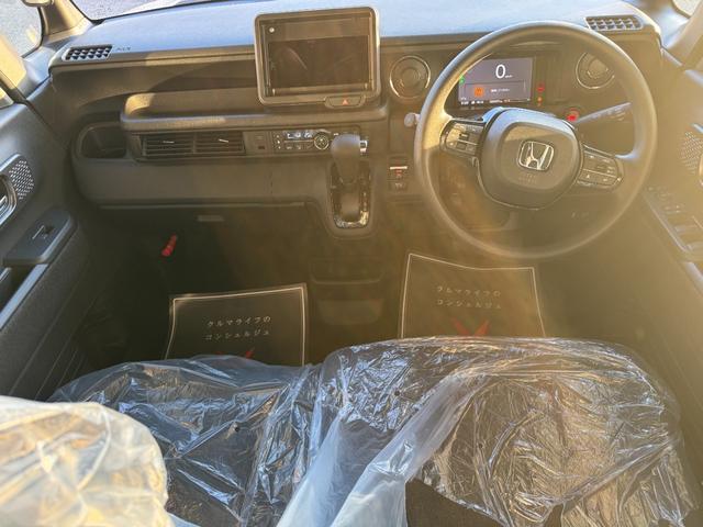 Ｎ－ＢＯＸカスタム ベースグレード　届出済未使用車　片側電動スライドドア　スマートキー　衝突被害軽減ブレーキ　アダプティブクルーズコントロール　アイドリングストップ　バックカメラ　シートヒーター　アルミホイール　ＬＥＤヘッドライト（12枚目）