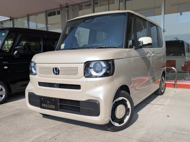 Ｎ－ＢＯＸ ファッションスタイル　片側電動スライドドア　衝突被害軽減ブレーキ　コーナーセンサー　アダクティブクルーズコントロール　アイドリングストップ　スマートキー　ＬＥＤヘッドライト　チップアップシート　バックカメラ　届出済未使用車（4枚目）