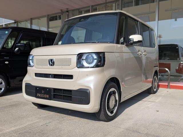 Ｎ－ＢＯＸ ファッションスタイル　片側電動スライドドア　衝突被害軽減ブレーキ　コーナーセンサー　アダクティブクルーズコントロール　アイドリングストップ　スマートキー　ＬＥＤヘッドライト　チップアップシート　バックカメラ　届出済未使用車（5枚目）