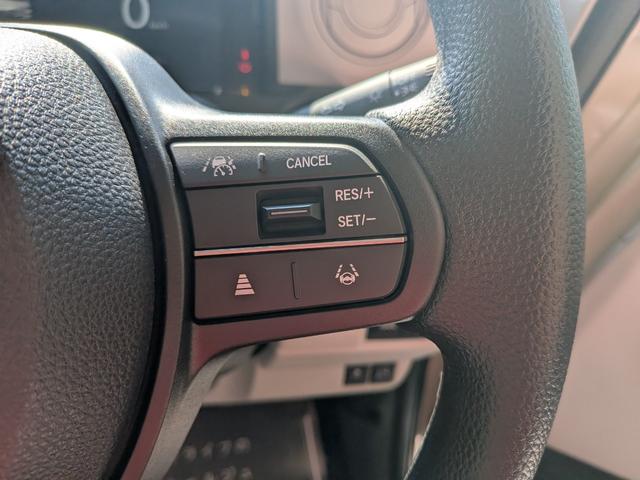 Ｎ－ＢＯＸ ファッションスタイル　片側電動スライドドア　衝突被害軽減ブレーキ　コーナーセンサー　アダクティブクルーズコントロール　アイドリングストップ　スマートキー　ＬＥＤヘッドライト　チップアップシート　バックカメラ　届出済未使用車（17枚目）