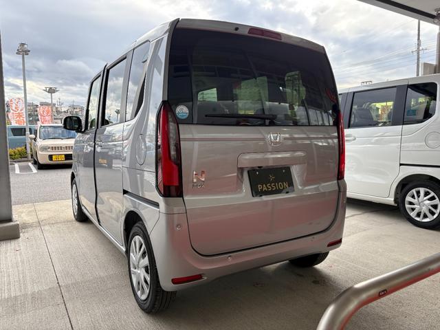 Ｎ－ＢＯＸ ベースグレード　届出済未使用車　両側電動スライドドア　衝突被害軽減ブレーキ　コーナーセンサー　アダクティブクルーズコントロール　アイドリングストップ　スマートキー　ＬＥＤヘッドライト　チップアップシート　バックカメラ（10枚目）