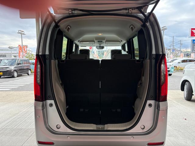 Ｎ－ＢＯＸ ベースグレード　届出済未使用車　両側電動スライドドア　衝突被害軽減ブレーキ　コーナーセンサー　アダクティブクルーズコントロール　アイドリングストップ　スマートキー　ＬＥＤヘッドライト　チップアップシート　バックカメラ（11枚目）