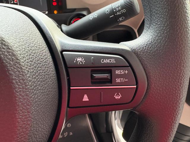 Ｎ－ＢＯＸ ベースグレード　届出済未使用車　両側電動スライドドア　衝突被害軽減ブレーキ　コーナーセンサー　アダクティブクルーズコントロール　アイドリングストップ　スマートキー　ＬＥＤヘッドライト　チップアップシート　バックカメラ（17枚目）