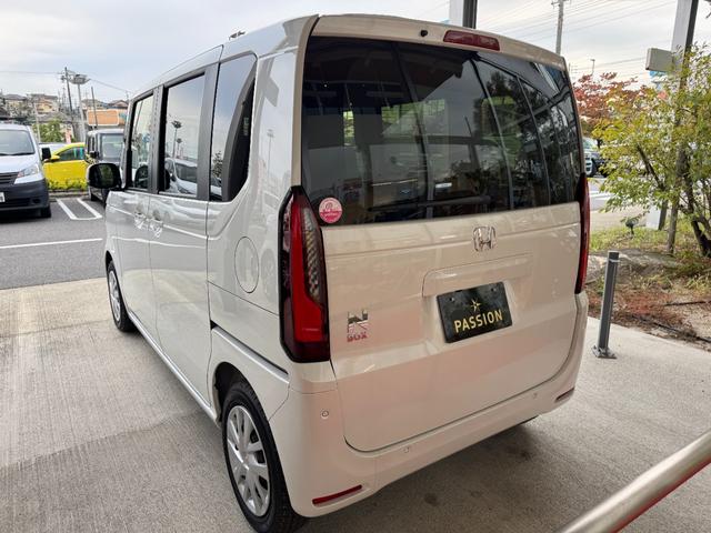 Ｎ－ＢＯＸ ベースグレード　届出済未使用車　片側電動スライドドア　衝突被害軽減ブレーキ　コーナーセンサー　アダクティブクルーズコントロール　アイドリングストップ　スマートキー　ＬＥＤヘッドライト　チップアップシート　バックカメラ（10枚目）