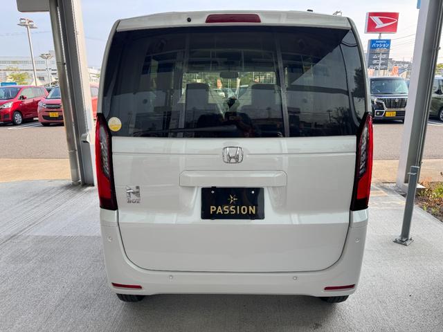 N-BOX ベースグレード 届出済未使用車 片側電動スライドドア 衝突被害軽減ブレーキ コーナーセンサー アダクティブクルーズコントロール アイドリングストップ スマートキー LEDヘッドライト チップアップシート バックカメラ(9枚目)