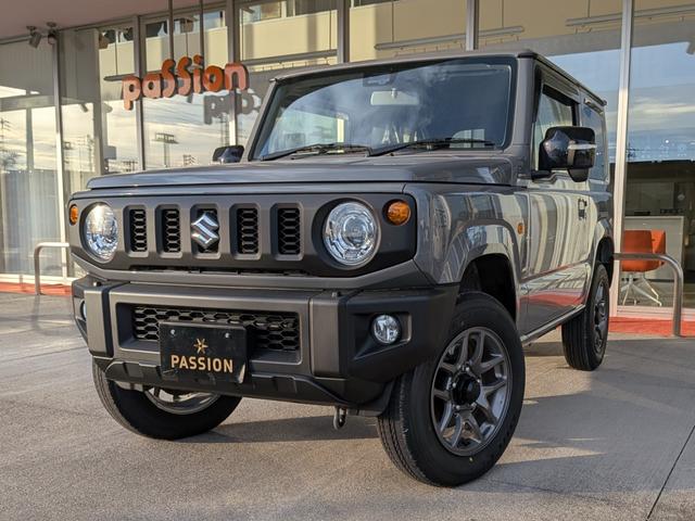 ジムニー ＸＣ　届出済未使用車　衝突被害軽減ブレーキ　コーナーセンサー　スマートキー　アイドリングストップ　ＬＥＤヘッドライト　クルーズコントロール　アルミホイール　シートヒーター　電動格納ドアミラー４ＷＤ（4枚目）