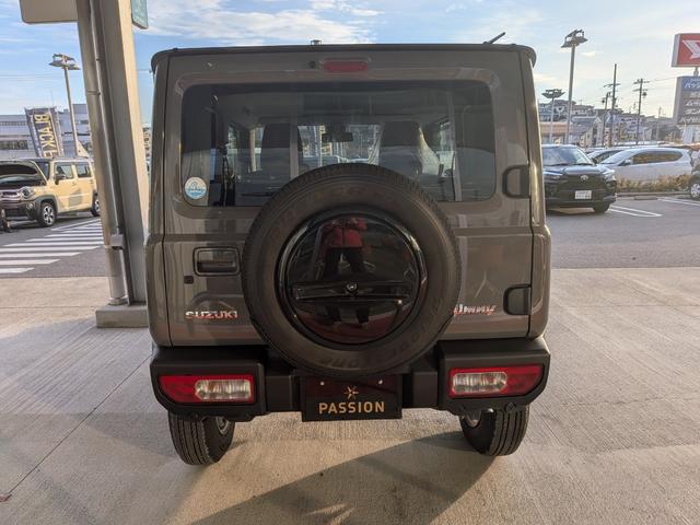 ジムニー ＸＣ　届出済未使用車　衝突被害軽減ブレーキ　コーナーセンサー　スマートキー　アイドリングストップ　ＬＥＤヘッドライト　クルーズコントロール　アルミホイール　シートヒーター　電動格納ドアミラー４ＷＤ（9枚目）