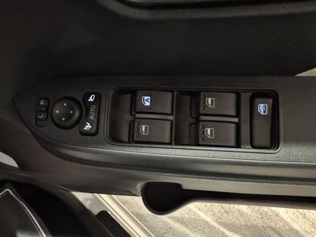 タント Ｌ　届出済未使用車　両側スライドドア　衝突被害軽減ブレーキ　コーナーセンサー　スマートキー　電動格納ドアミラー　ＬＥＤヘッドライト　バックカメラ　アイドリングストップ　ベンチシート　横滑り防止機能（18枚目）