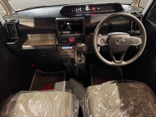 タント Ｌ　届出済未使用車　両側スライドドア　衝突被害軽減ブレーキ　コーナーセンサー　スマートキー　電動格納ドアミラー　ＬＥＤヘッドライト　バックカメラ　アイドリングストップ　ベンチシート　横滑り防止機能（11枚目）