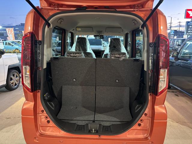 スペーシア ハイブリッドＧ　届出済未使用車　両側スライドドア　衝突被害軽減ブレーキ　コーナーセンサー　スマートキー　ＬＥＤヘッドライト　アイドリングストップ　横滑り防止機　電動格納ドアミラー　ベンチシート　レンタカーアップ（11枚目）