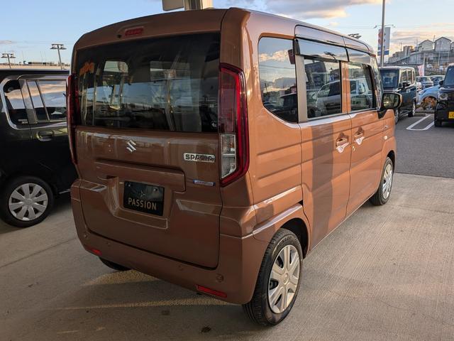 スペーシア ハイブリッドＧ　届出済未使用車　両側スライドドア　衝突被害軽減ブレーキ　コーナーセンサー　スマートキー　ＬＥＤヘッドライト　アイドリングストップ　横滑り防止機　電動格納ドアミラー　ベンチシート　レンタカーアップ（8枚目）