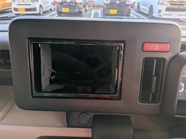 スペーシア ハイブリッドＧ　届出済未使用車　両側スライドドア　衝突被害軽減ブレーキ　コーナーセンサー　スマートキー　ＬＥＤヘッドライト　アイドリングストップ　横滑り防止機　電動格納ドアミラー　ベンチシート　レンタカーアップ（18枚目）