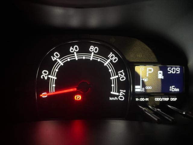 ムーヴキャンバス ストライプスＸ　届出済未使用車　両側電動スライドドア　衝突被害軽減ブレーキ　コーナーセンサー　スマートキー　アイドリングストップ　電動格納ドアミラー　横滑り防止機　ベンチシート　オートエアコン　レンタカーアップ（14枚目）