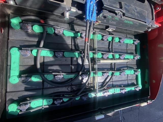 日本 　ニチユフォークリフト型式ＦＢ２５Ｐ－８０－３Ｆ４３０ＳＦ・燃料タイプバッテリー・荷重２．４ｔ・揚高	４．３ｍ・マストの種類３段フルフリー・サイドシフト（11枚目）