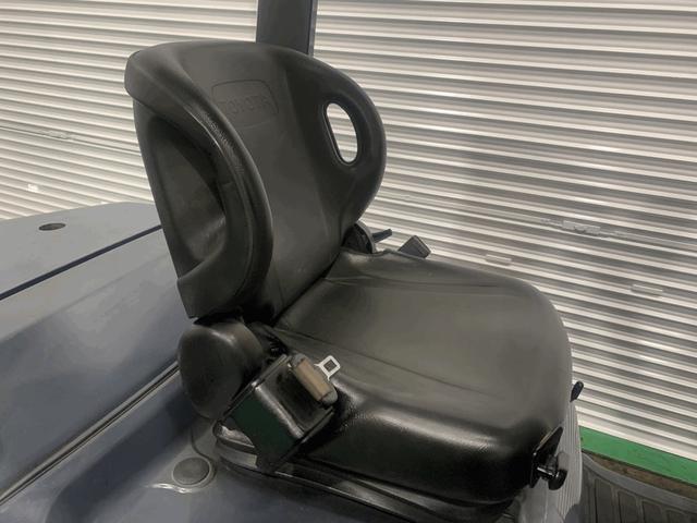 トヨタ  フォークリフト型式02-8FD25・燃料タイプディーゼル(軽油)・荷重2.3t・揚高4.3m・マストの種類3段フルフリー・アタッチメント無し アワーメーター3,344h(10枚目)