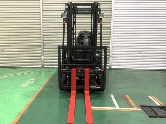 日本 　ニチユフォークリフト・型式ＦＢＴ１５Ｐ－８０－３００ＳＦ・燃料タイプバッテリー・最大荷重１．４ｔ・最大揚高３．０ｍ・マストの種類２段・サイドシフト（4枚目）