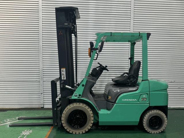 三菱 　フォークリフト・型式ＦＤＥ２５Ｔ・燃料タイプディーゼル（軽油）・荷重０．６ｔ・揚高６．０ｍ・マスト３段フルフリー・サイドシフト　公道走行可　アワーメーター１０４４（3枚目）