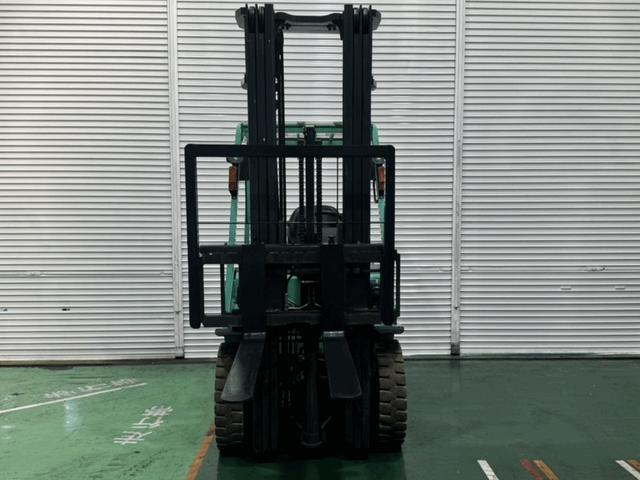 三菱 　フォークリフト・型式ＦＤＥ２５Ｔ・燃料タイプディーゼル（軽油）・荷重０．６ｔ・揚高６．０ｍ・マスト３段フルフリー・サイドシフト　公道走行可　アワーメーター１０４４（5枚目）