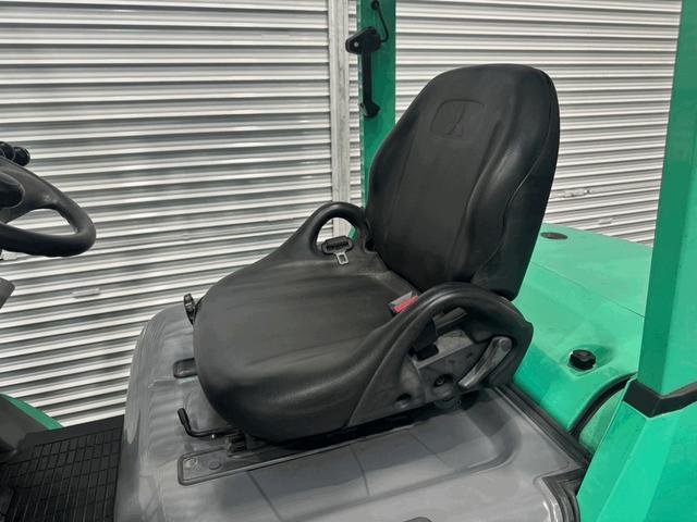 三菱 　フォークリフト・型式ＦＤＥ２５Ｔ・燃料タイプディーゼル（軽油）・荷重０．６ｔ・揚高６．０ｍ・マスト３段フルフリー・サイドシフト　公道走行可　アワーメーター１０４４（12枚目）