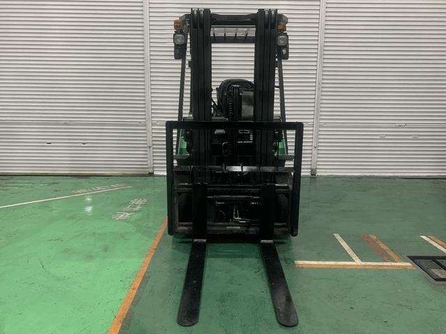 三菱 　フォークリフト・型式ＫＦＤＥ２５Ｐ－１・燃料タイプディーゼル（軽油）・最大荷重２ｔ・最大揚高４．３ｍ・マスト３段フルフリー・サイドシフト（4枚目）