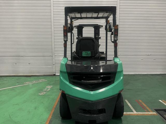 三菱 　フォークリフト・型式ＫＦＤＥ２５Ｐ－１・燃料タイプディーゼル（軽油）・最大荷重２ｔ・最大揚高４．３ｍ・マスト３段フルフリー・サイドシフト（8枚目）