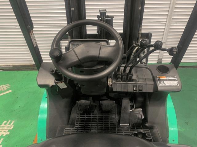 三菱 　フォークリフト・型式ＫＦＤＥ２５Ｐ－１・燃料タイプディーゼル（軽油）・最大荷重２ｔ・最大揚高４．３ｍ・マスト３段フルフリー・サイドシフト（9枚目）