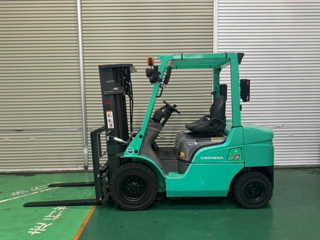 三菱  フォークリフト・型式KFDE25T・燃料タイプディーゼル(軽油)・荷重2.1t・揚高4.3M・マスト3段フルフリーサイドシフト5SS25DM 公道走行可 アワーメーター1466h(3枚目)