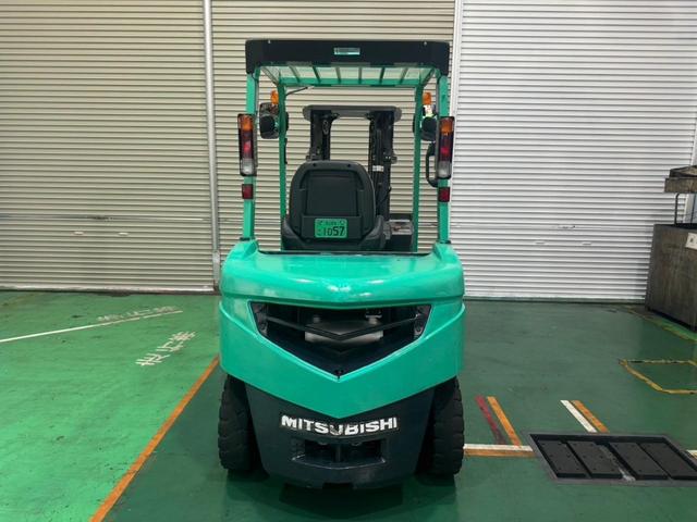 三菱  フォークリフト・型式KFDE25T・燃料タイプディーゼル(軽油)・荷重2.1t・揚高4.3M・マスト3段フルフリーサイドシフト5SS25DM 公道走行可 アワーメーター1466h(6枚目)