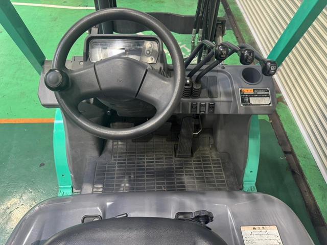 三菱  フォークリフト・型式KFDE25T・燃料タイプディーゼル(軽油)・荷重2.1t・揚高4.3M・マスト3段フルフリーサイドシフト5SS25DM 公道走行可 アワーメーター1466h(9枚目)