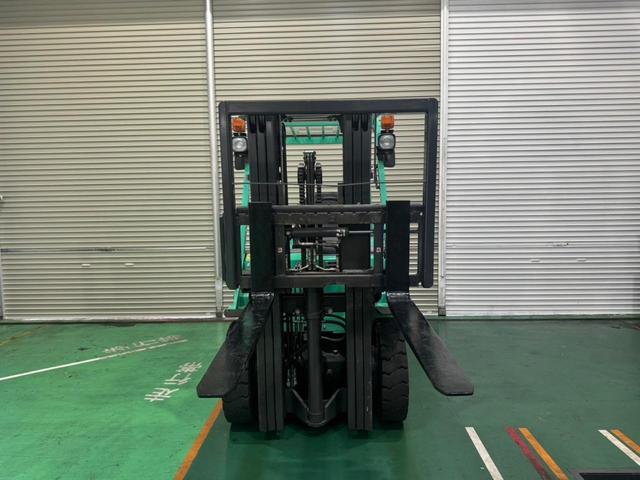 三菱  フォークリフト・型式KFDE25T・燃料タイプディーゼル(軽油)・荷重2.1t・揚高4.3M・マスト3段フルフリーサイドシフト5SS25DM 公道走行可 アワーメーター1466h(15枚目)