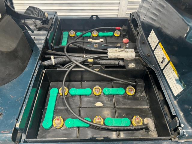 トヨタ 　フォークリフト　型式３ＦＢＫＬ７・燃料タイプバッテリー・最大荷重０．７ｔ・最大揚高２．５ｍ・マストの種類２段（11枚目）