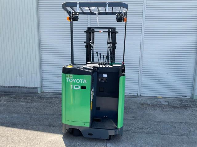 トヨタ  フォークリフト・型式7FBR10・燃料タイプバッテリー・最大荷重1t・最大揚高3.0m・マストの種類2段・フォークシフター 公道走行可 アワーメーター5505h(6枚目)