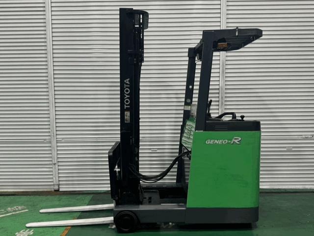 トヨタ 　フォークリフト・型式７ＦＢＲ１５・燃料タイプバッテリー・最大荷重１．５ｔ・最大揚高４．０ｍ・マストの種類２段・ＳＶ　公道走行可　アワーメーター１２１３６ｈ（3枚目）