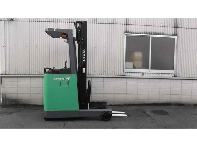トヨタ  中古フォークリフト・7FBR15・燃料タイプバッテリー・バッテリーリーチ・最大荷重1.5t・最大揚高4.0m・2段マスト 公道走行可 アワーメーター14030h(3枚目)