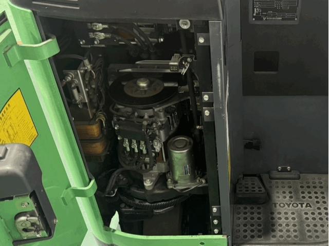 トヨタ  フォークリフト・型式7FBR15・燃料タイプバッテリー・最大荷重1.5t・最大揚高3.0m・マストの種類2段 公道走行可 6,680h(12枚目)