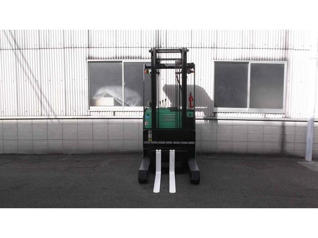 トヨタ  フォークリフト・型式7FBR15・燃料タイプバッテリー・最大荷重1.5t・最大揚高4.0m・マストの種類2段・VHPE-SV 公道走行可 8,793h(5枚目)