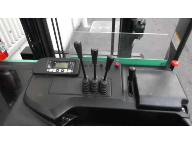 トヨタ  フォークリフト・型式7FBR15・燃料タイプバッテリー・最大荷重1.5t・最大揚高4.0m・マストの種類2段・VHPE-SV 公道走行可 11,156h(6枚目)
