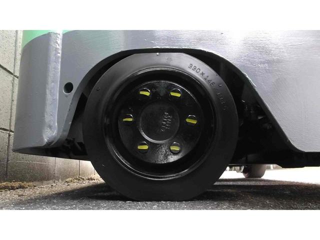 トヨタ  フォークリフト・型式7FBR15・燃料タイプバッテリー・最大荷重1.5t・最大揚高4.0m・マストの種類2段・VHPE-SV 公道走行可 11,156h(8枚目)